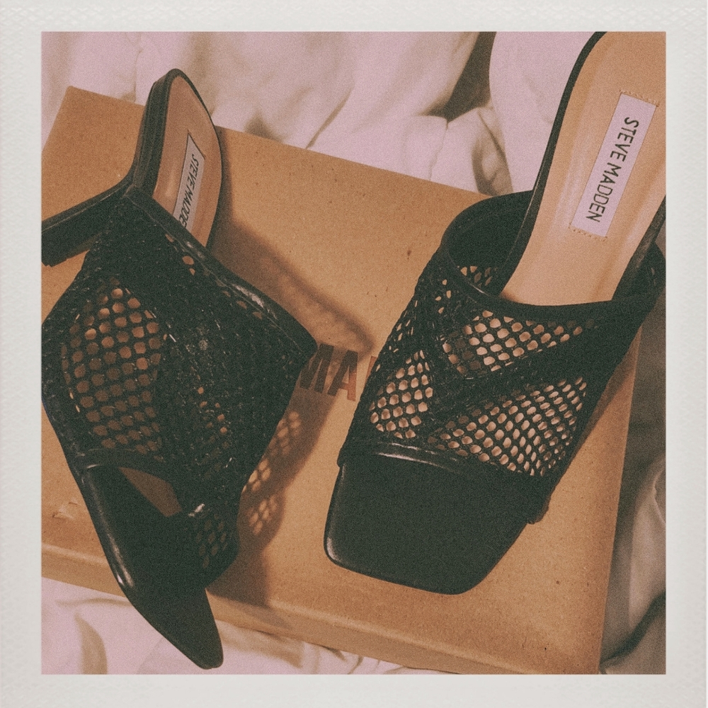 Steve Madden View Black Mesh Thong Mule Sandals Size 8